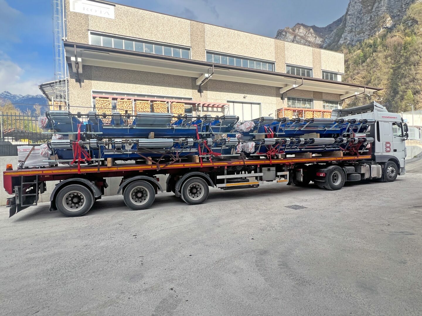 Assemblage de machines à façon