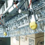 Ottimizza le tue linee di imbottigliamento Food & Beverage con sistemi di movimentazione industriale automatizzati. Scopri di più su BBM Service. - 4