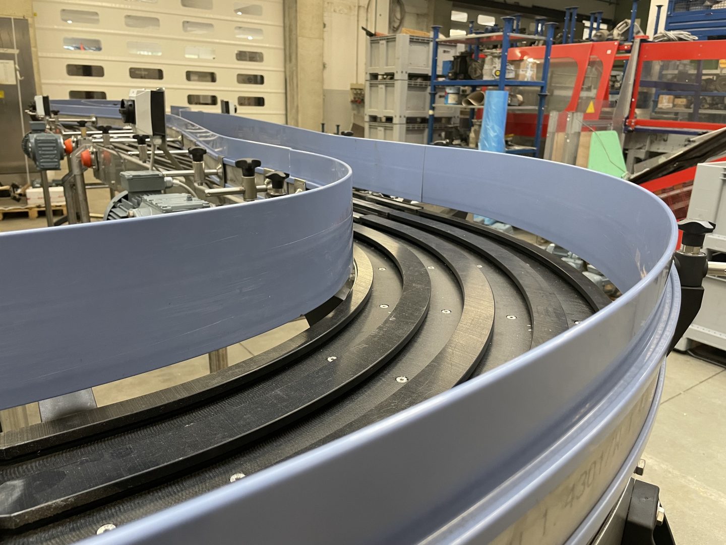 Industrial conveyor belts