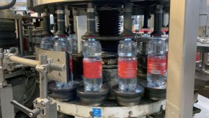 Discover the used KRONES Contiroll labeler for 13,000 bph, 500 ml format, with format change and OPP label application.