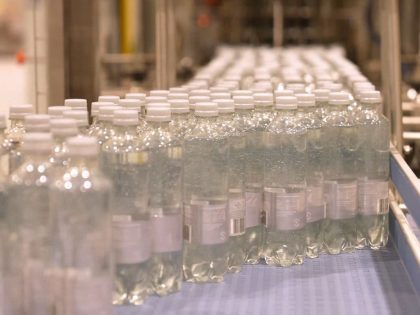 For sale: PET bottling and packaging line for water and CSD up to 18,000 bph. Complete line from blow molding to pallet wrapping. Discover more.