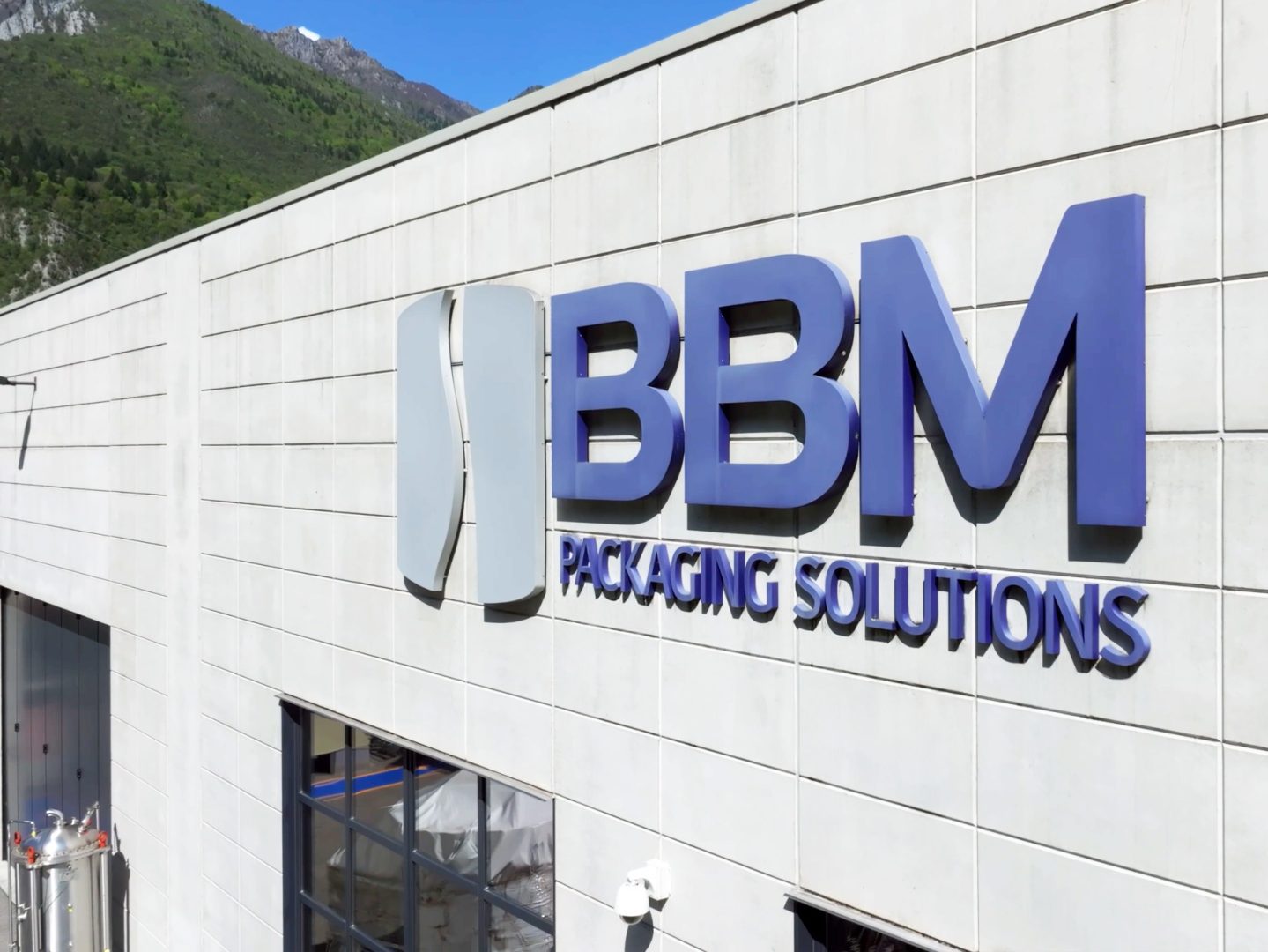Scopri i traguardi raggiunti da BBM nel 2025 e i progetti strategici in vista del 2026 per sostenibilità e innovazione. Scopri di più