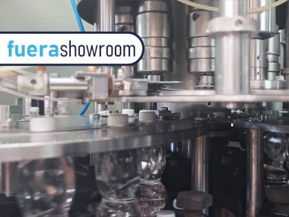 Línea de embotellado PET para agua natural y con gas, hasta 13 000 botellas/hora. Completa con sopladora SIPA, llenadora y taponadora AROL.