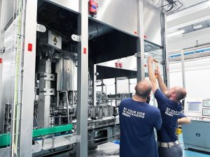 Lightning-fast relocation of KRONES bottling line in just one week: the BBM project for Acqua Smeraldina. Watch the time-lapse video
